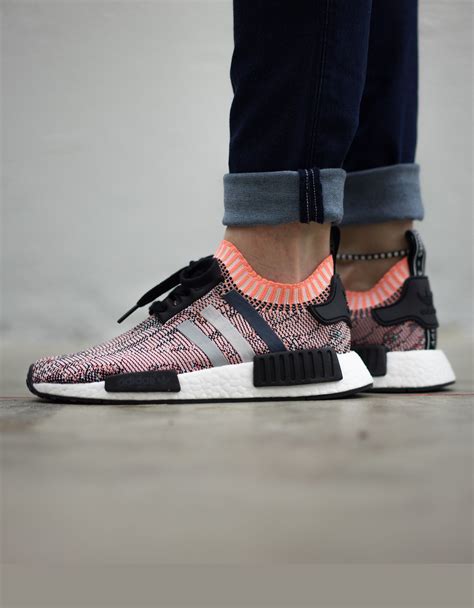 hoe vallen adidas nmd r1 sun|NMD R1 adidas Originals Shoes.